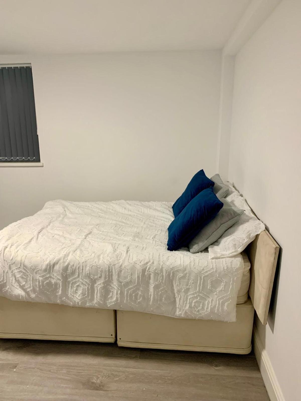 M4M Rooms- Ng8 5Np Room 1 Νότιγχαμ Εξωτερικό φωτογραφία